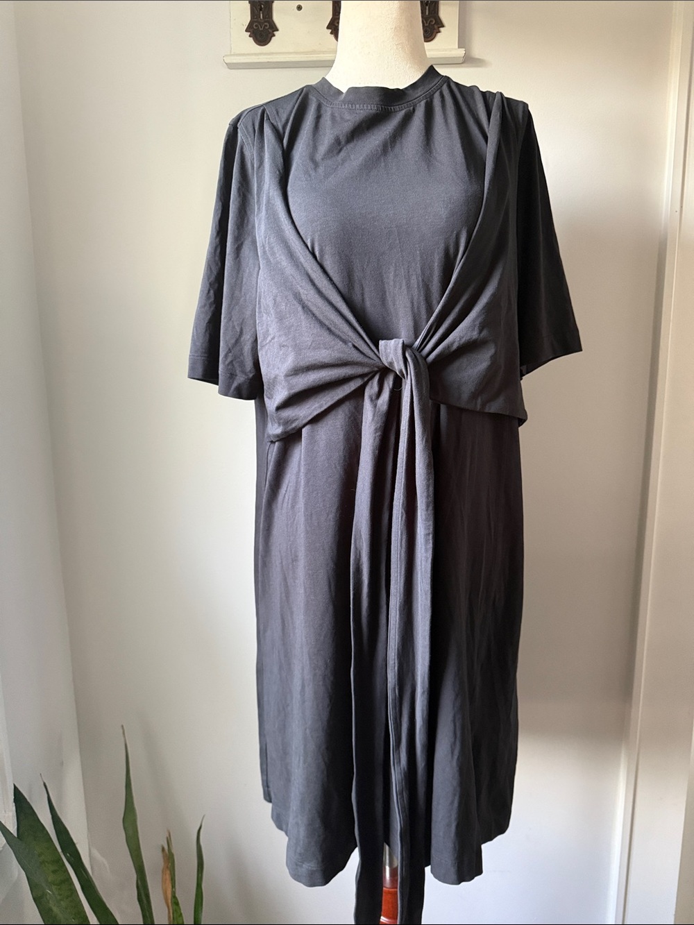 lululemon Black Knot-Front Midi Dress 10 Athletic Short Sleeve Tie Front